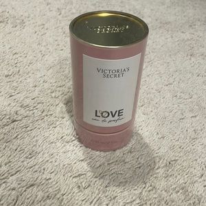 NWT VS Love 1.7 oz